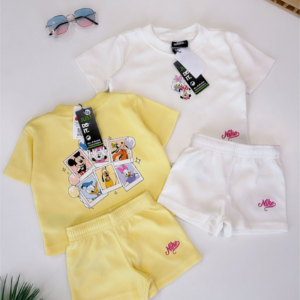 Conjunto Feminino Inspiração Gap Hello Kitty