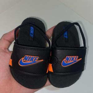 Slide Baby Luxo – Estilo Nike Preto com Laranja