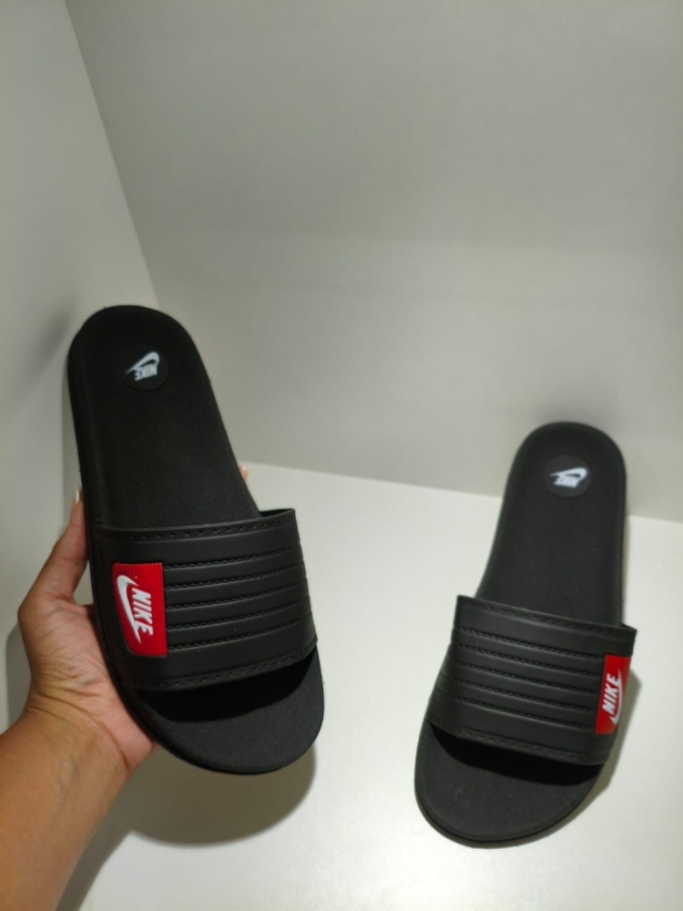 Slide Luxo – Estilo Nike - Preto